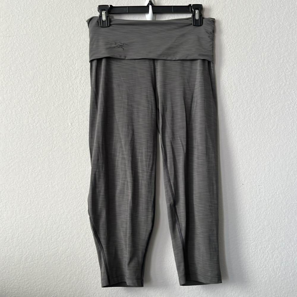 Arc'teryx Kaslo Capri Women's Lightweight Capri Pants Heathered Grey
